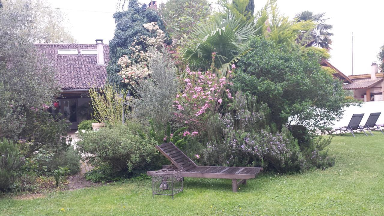 Le Clos D'Any Fontet Bagian luar foto