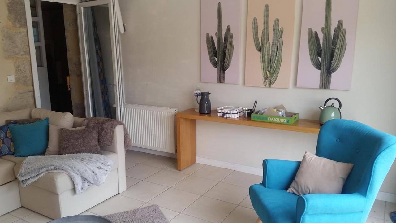 Le Clos D'Any Fontet Bagian luar foto